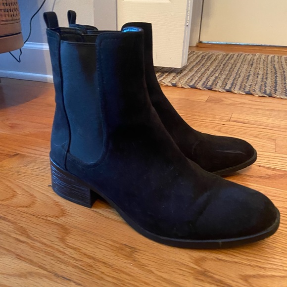 Kenneth Cole Reaction Sally Boots - black suede Chelsea boots - Picture 1 of 6